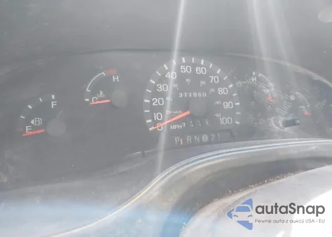 2003 Ford E-350 Super Duty Xl/Xlt z USA, uszkodzony, nr VIN 1FBSS31S23HB63926